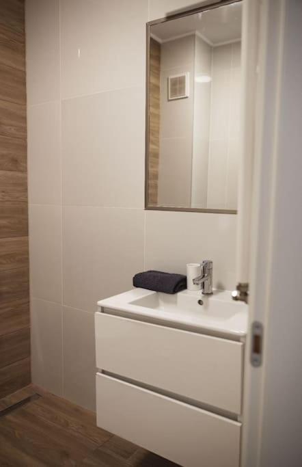 Eliza'S Apartment By Oasis Homes Oradea Exteriér fotografie